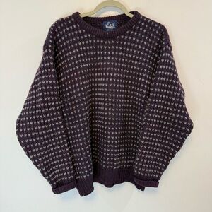 VINTAGE Woolrich burgundy Patterned Sweater